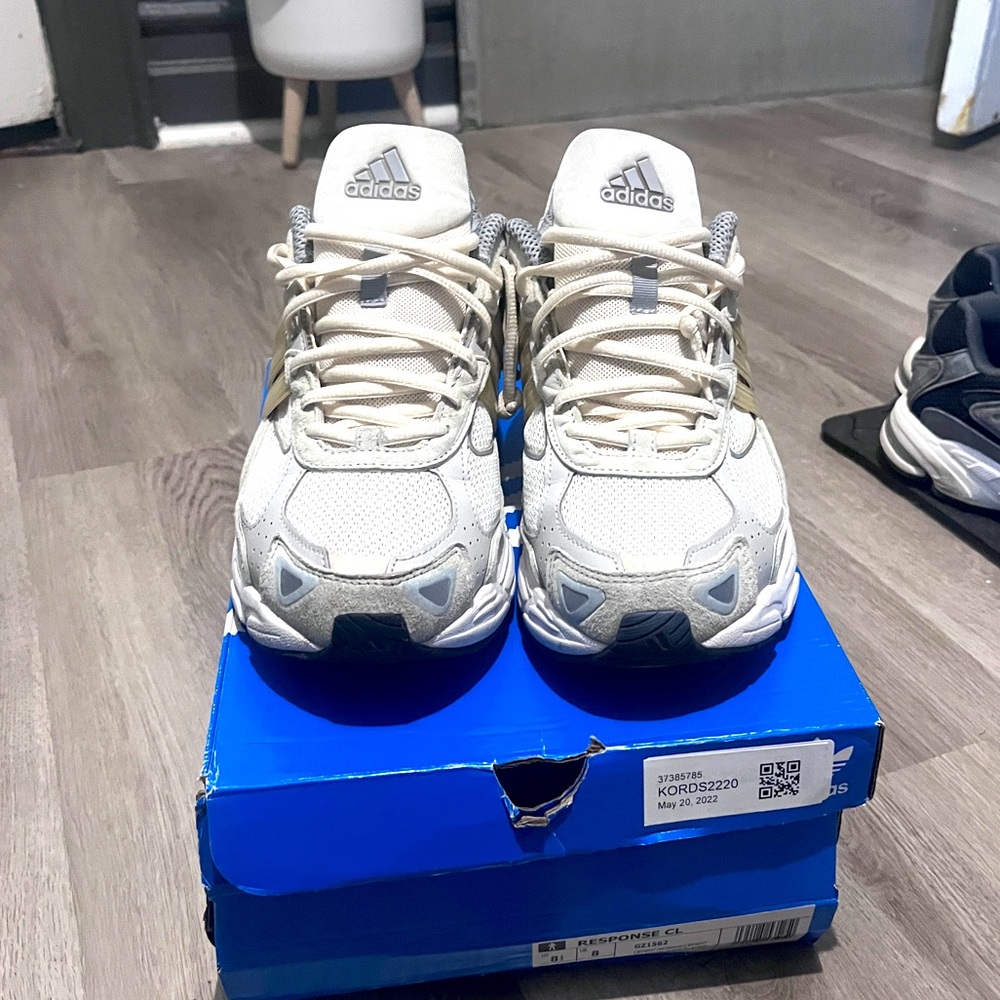 Adidas Response CL ‘Crystal White’